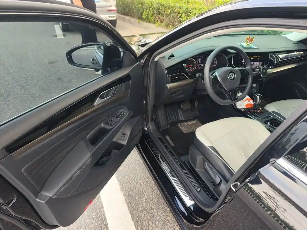Volkswagen Passat — миниатюра 14