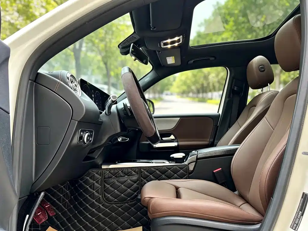 Mercedes-Benz GLB — миниатюра 5