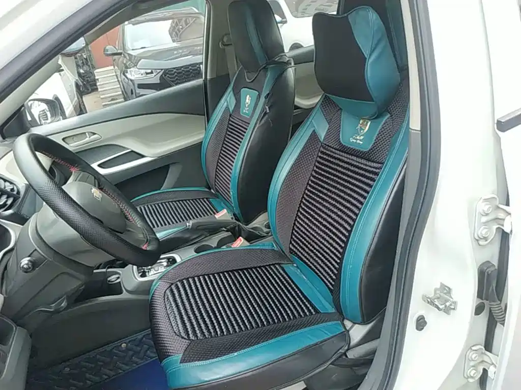 Chevrolet Sail — миниатюра 15