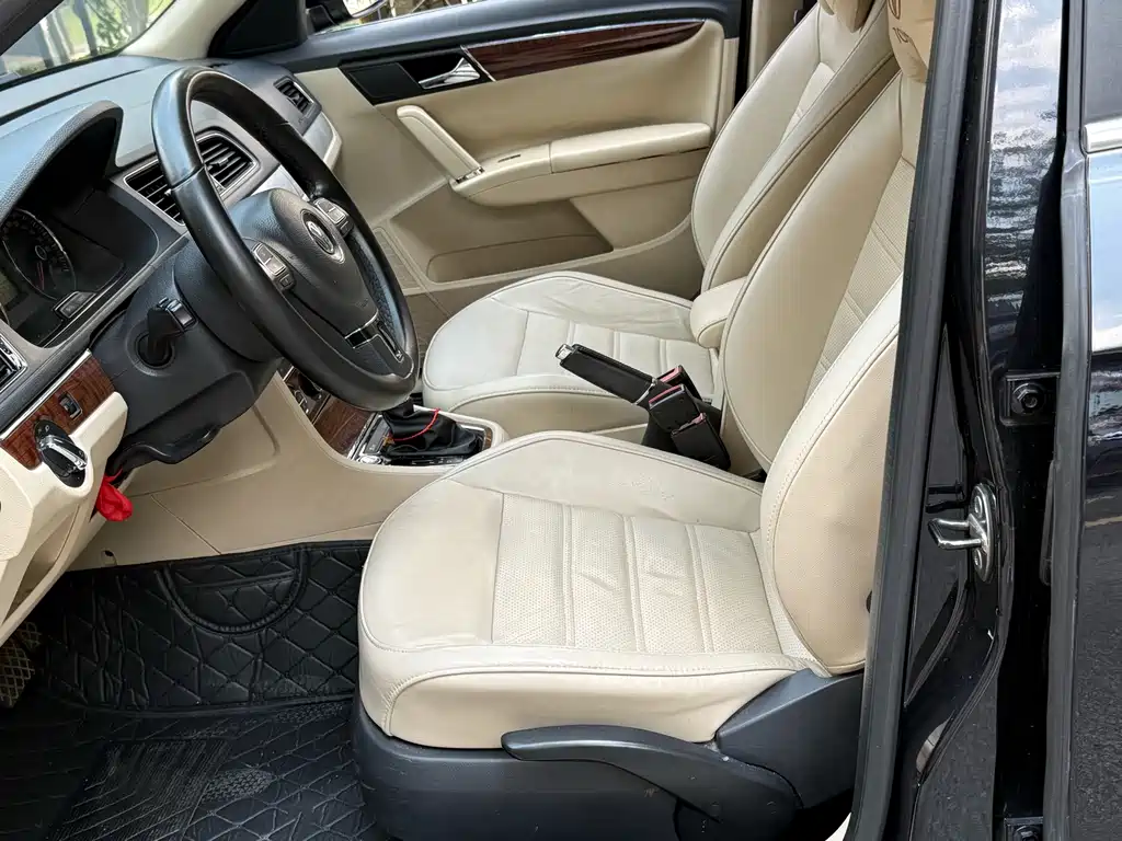 Volkswagen Lavida — миниатюра 7