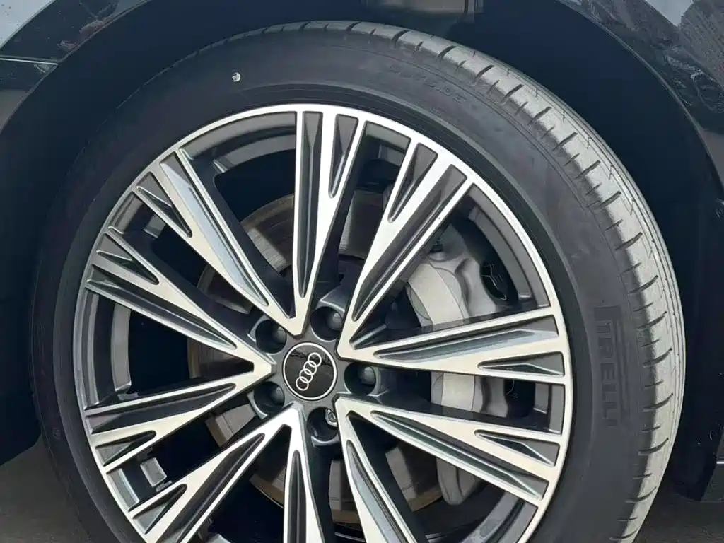 Audi A6L — миниатюра 12