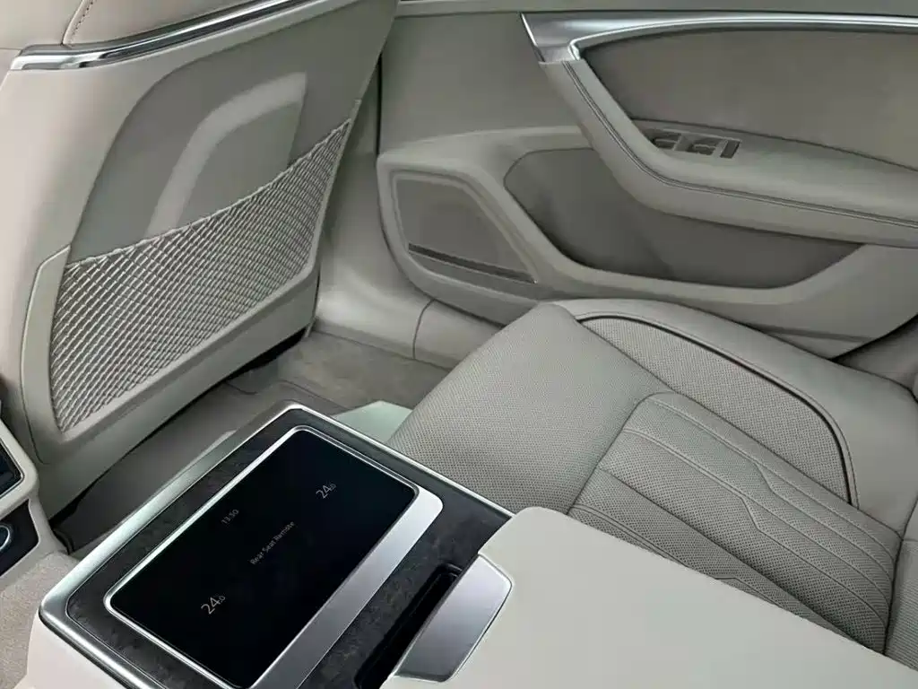 Audi A6L — миниатюра 9