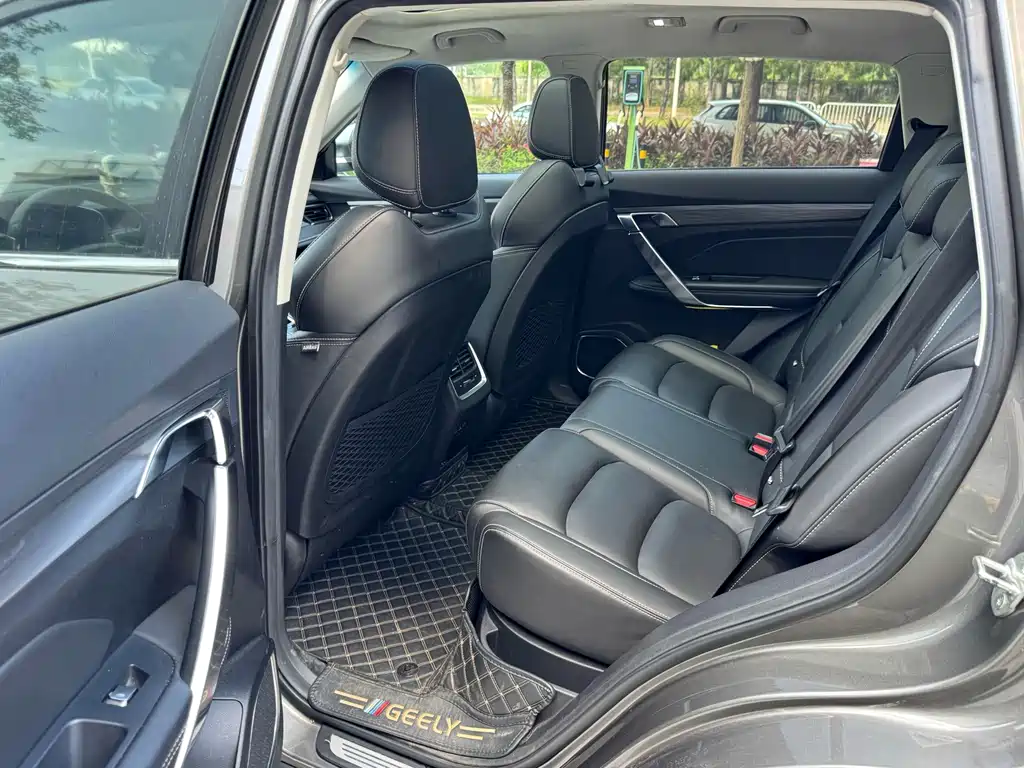 Geely Boyue — миниатюра 8