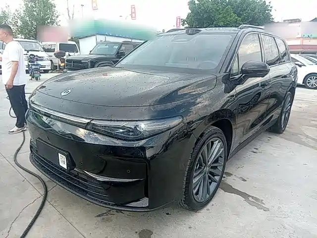 2025 Leapmotor C16