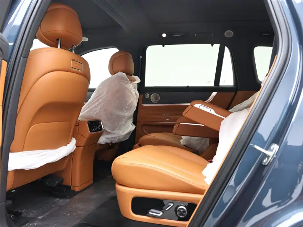 AITO ASK THE WORLD M9