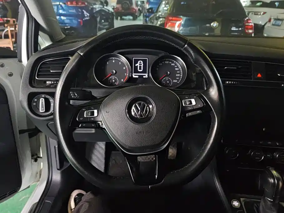 Volkswagen Golf — миниатюра 15