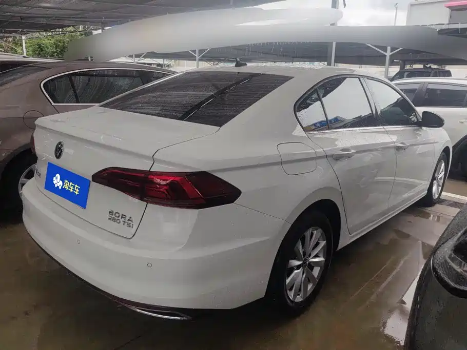 Volkswagen Bora — миниатюра 3