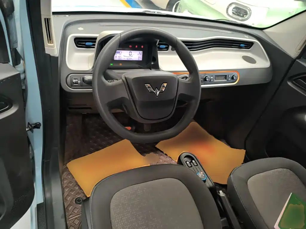 Wuling MINIEV — миниатюра 10