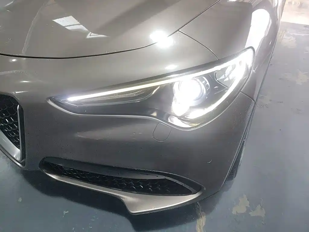 Alfa Romeo Stelvio — миниатюра 24