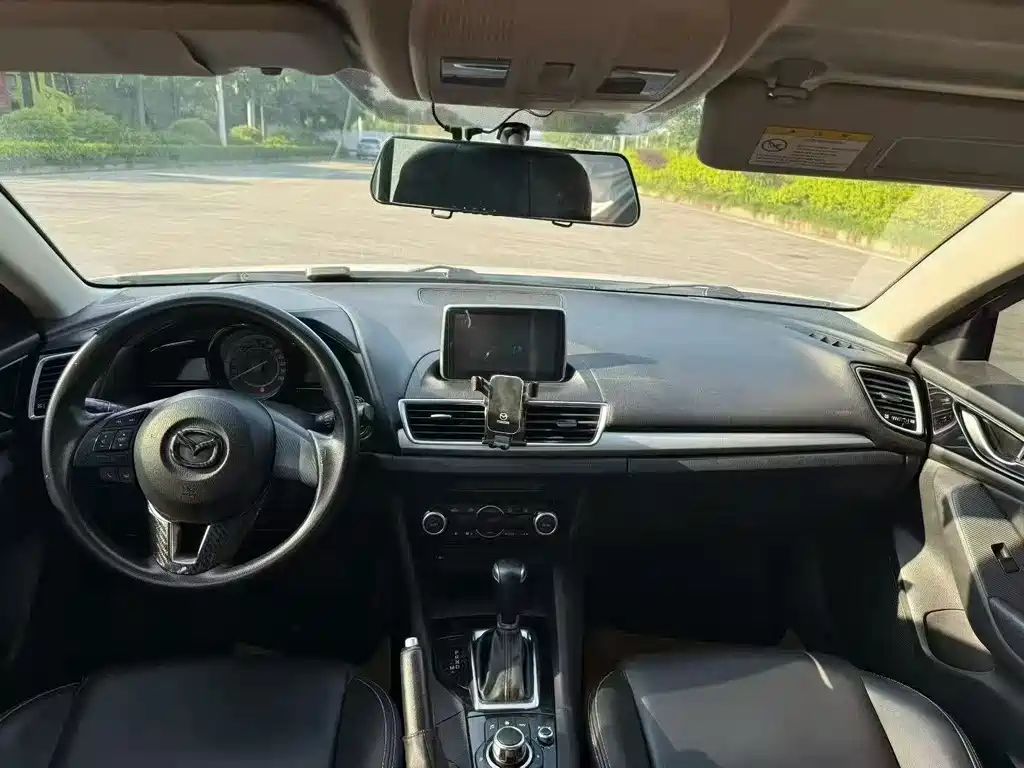Mazda 3 Axela — миниатюра 9