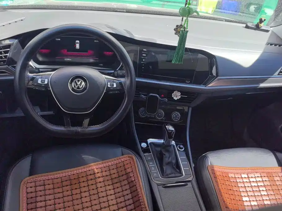 Volkswagen Sagitar — миниатюра 12