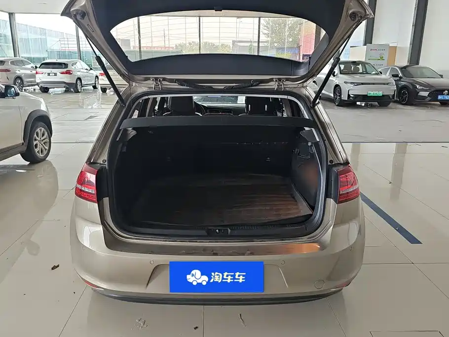Volkswagen Golf — миниатюра 4