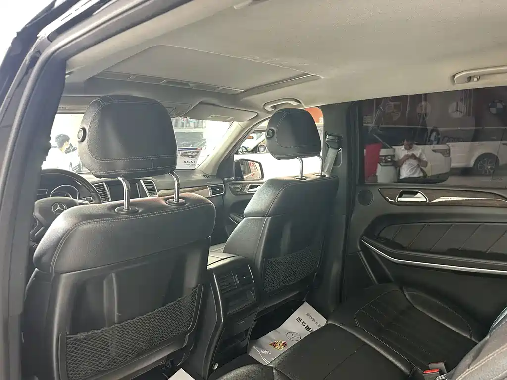 Mercedes-Benz GL-Class — миниатюра 23