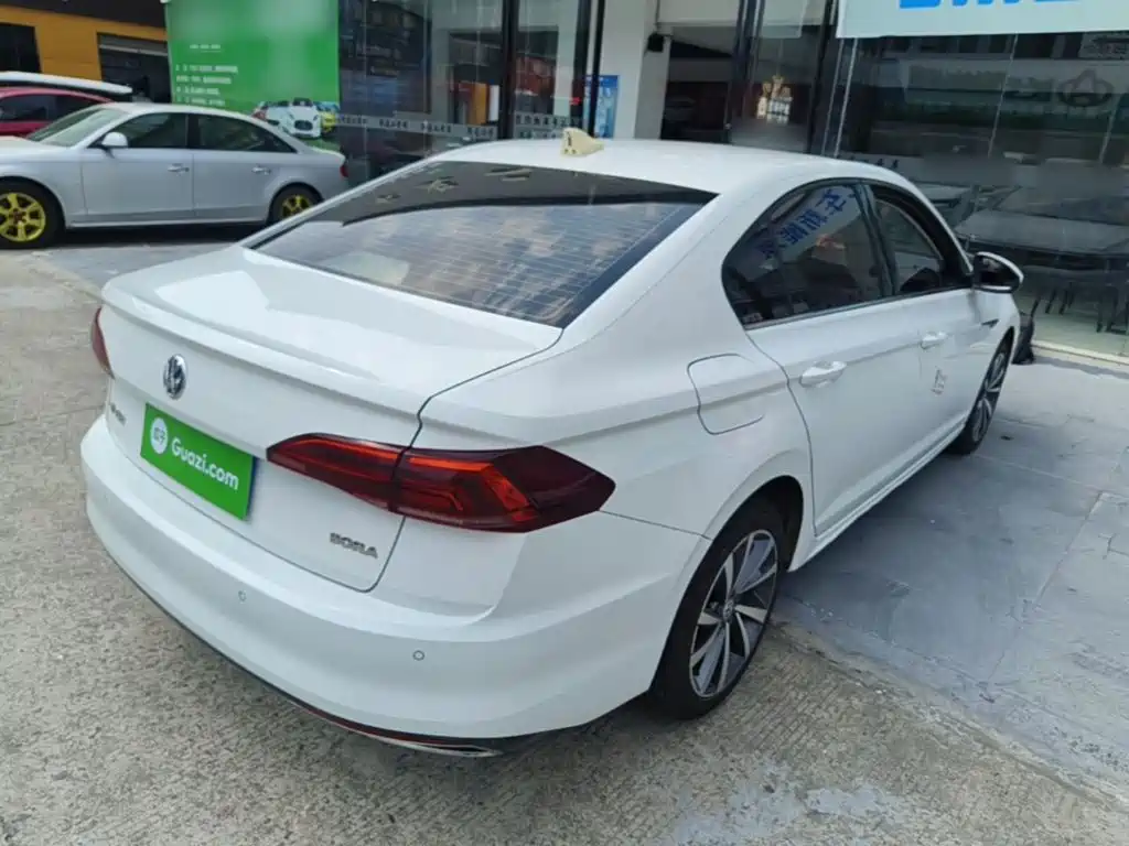 Volkswagen Bora — миниатюра 7