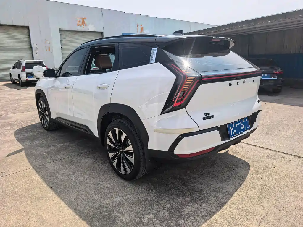 Geely Boyue L — миниатюра 7