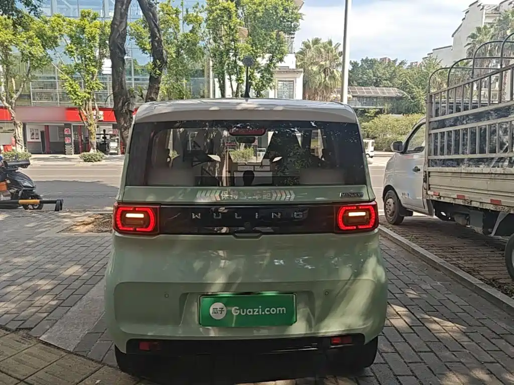 Wuling MINIEV — миниатюра 6