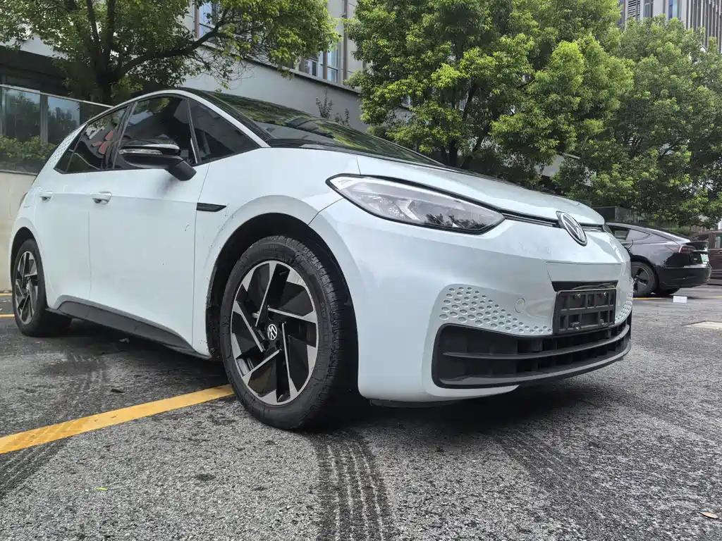 Volkswagen ID.3 — миниатюра 3
