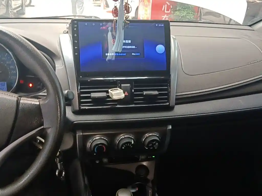 Toyota Yaris L — миниатюра 13