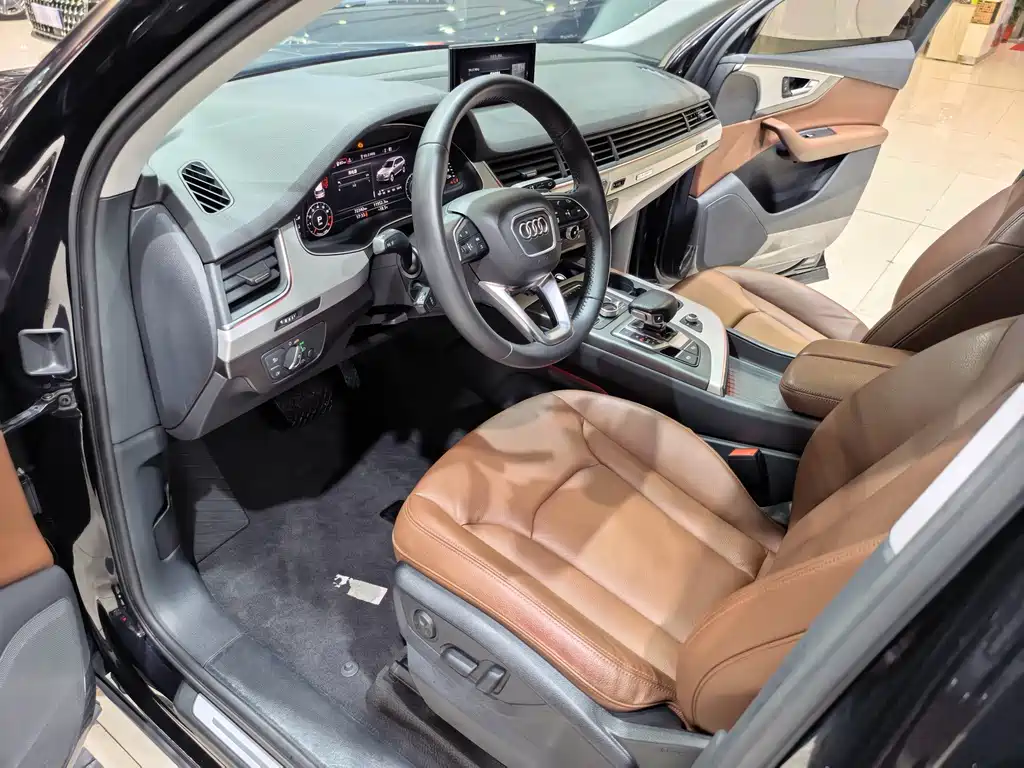Audi Q7 — миниатюра 7