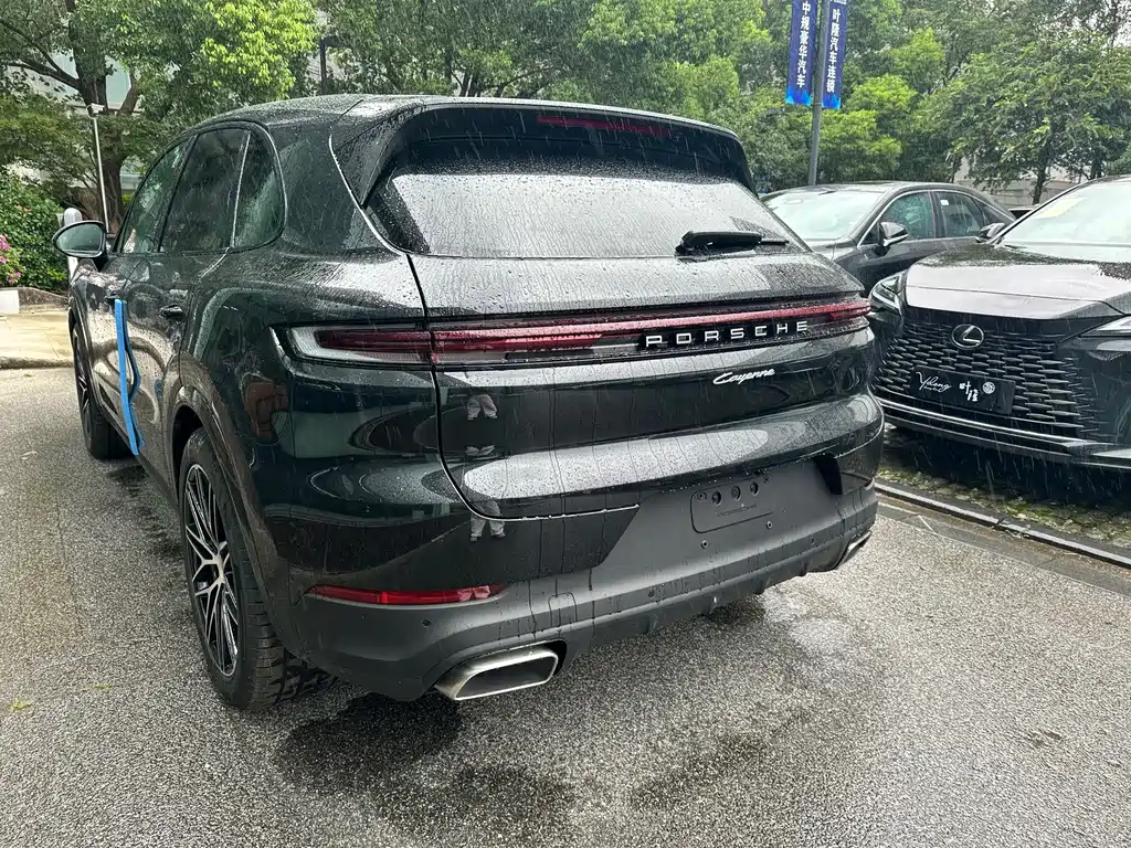 Porsche Cayenne — миниатюра 14