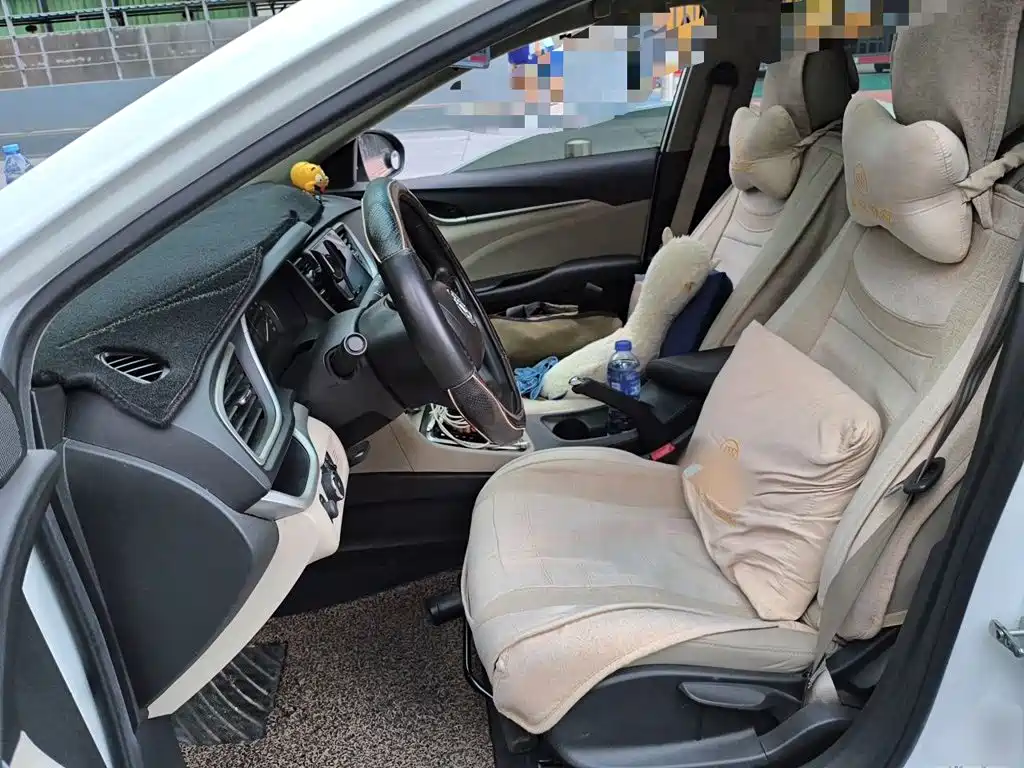 Buick Excelle — миниатюра 11
