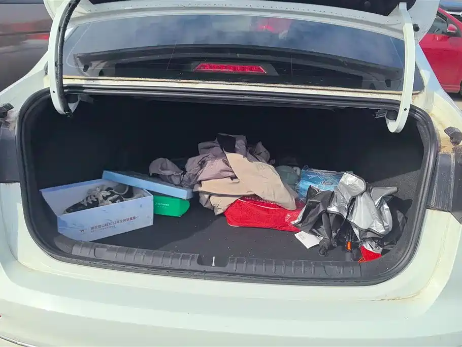 GEELY AUTOMOBILE EMGRAND