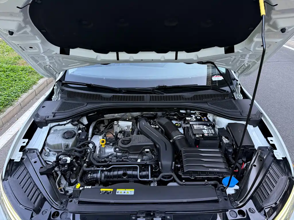 Volkswagen Sagitar — миниатюра 18