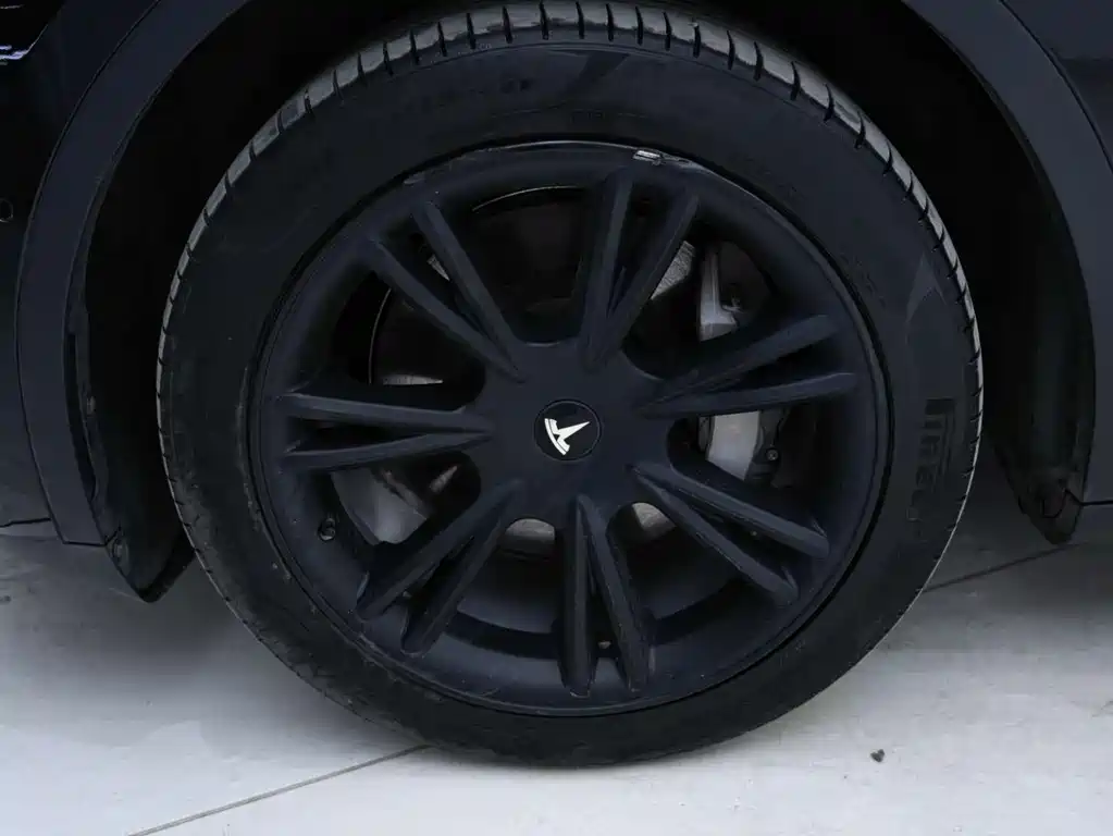 Tesla Model Y — фотографии объявления, Фото 11