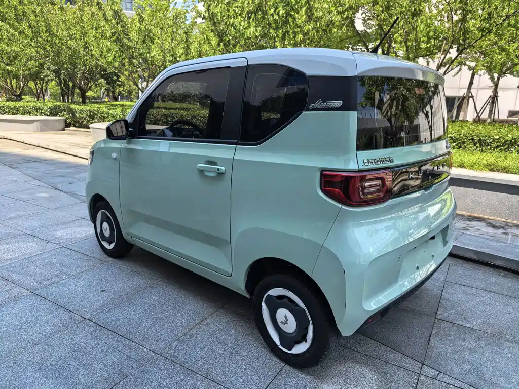 Wuling MINIEV — миниатюра 4