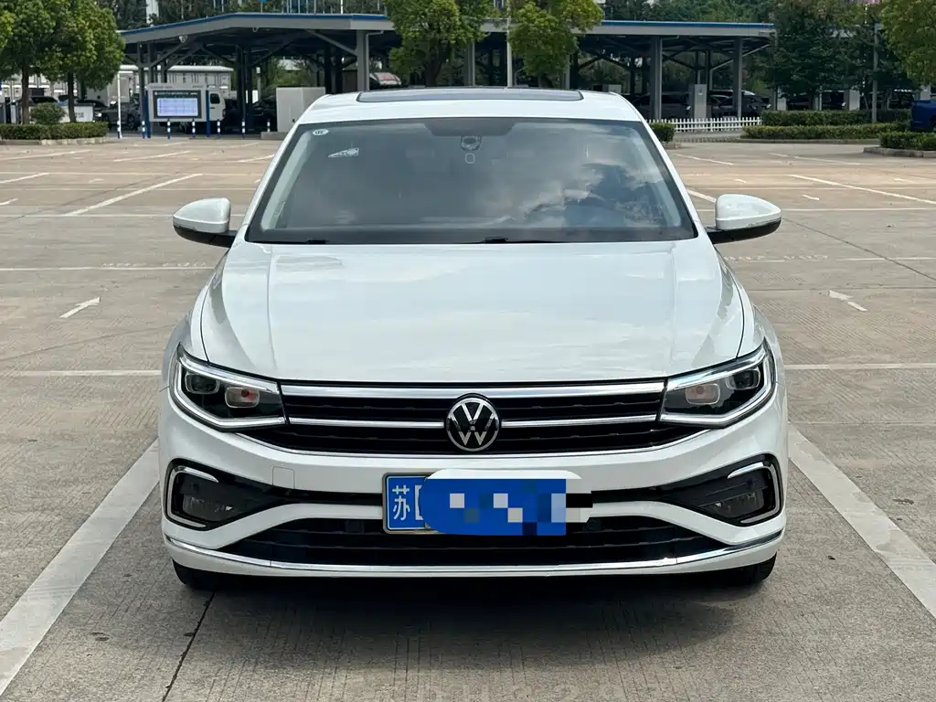 Volkswagen Bora — миниатюра 2