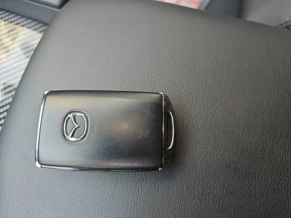 Mazda 3 Axela — миниатюра 12