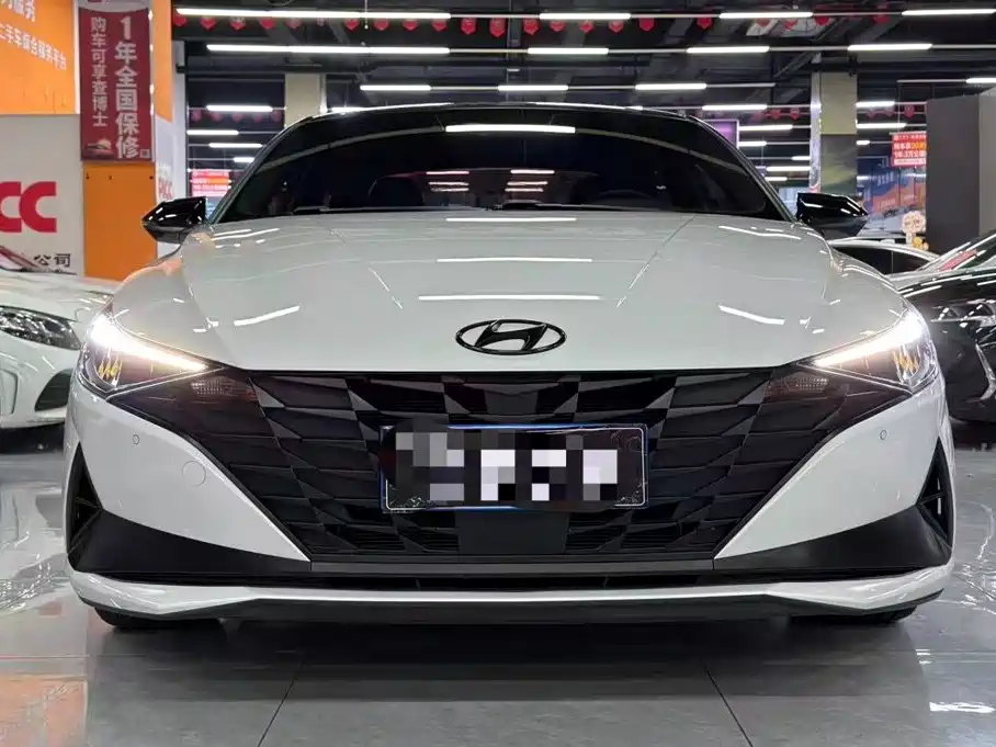 Hyundai Elantra — миниатюра 2
