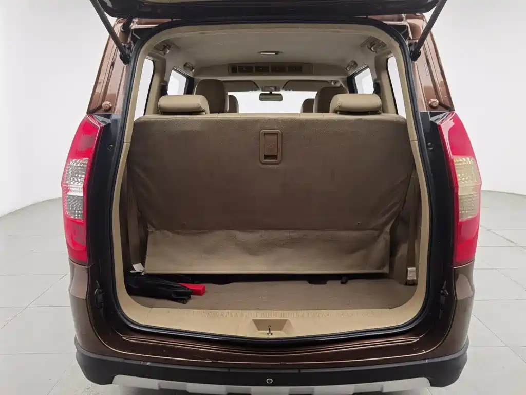 Wuling Hongguang — миниатюра 16