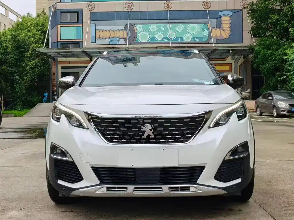 Peugeot 5008 — миниатюра 2
