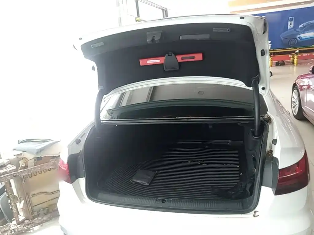Audi A4L — миниатюра 19