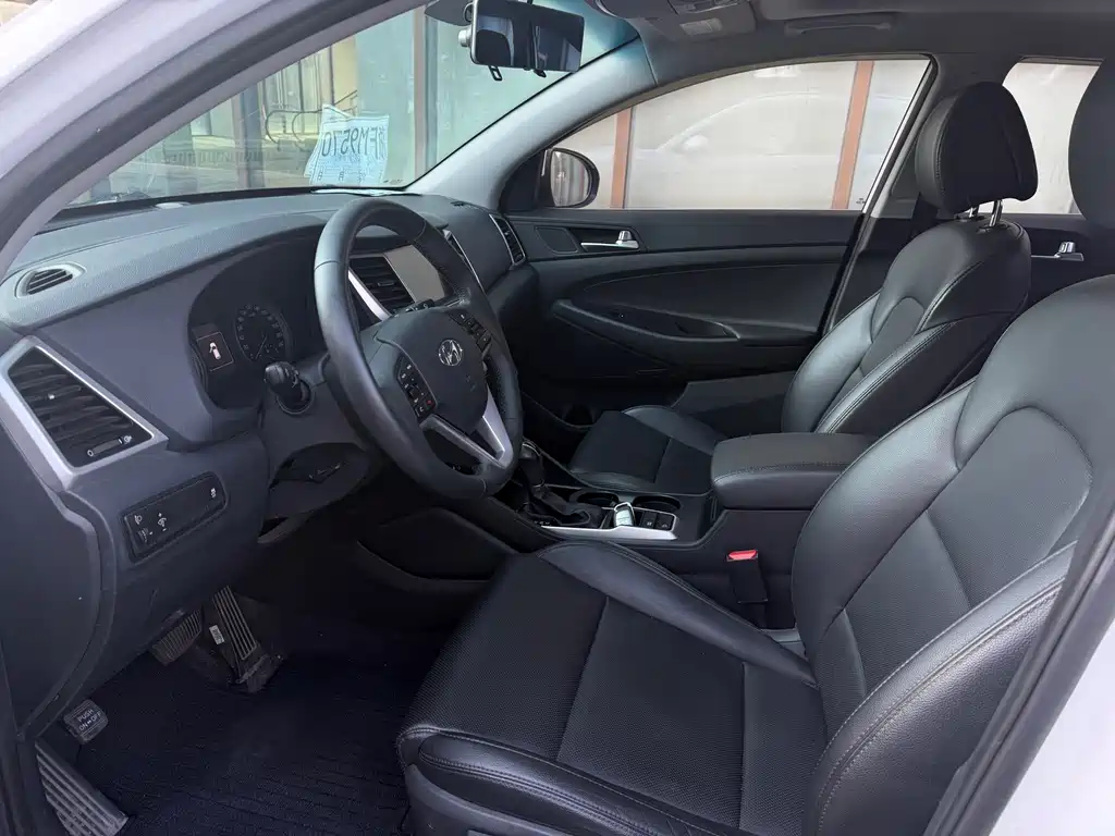 Hyundai Tucson — миниатюра 8