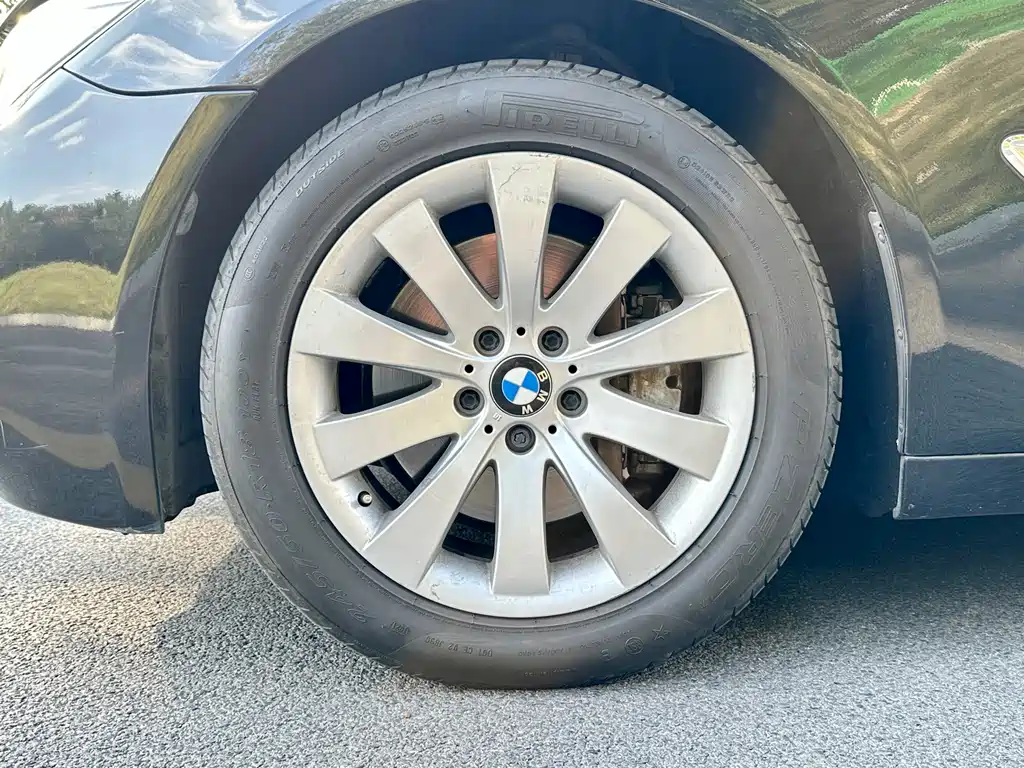 BMW 7 Series — миниатюра 22