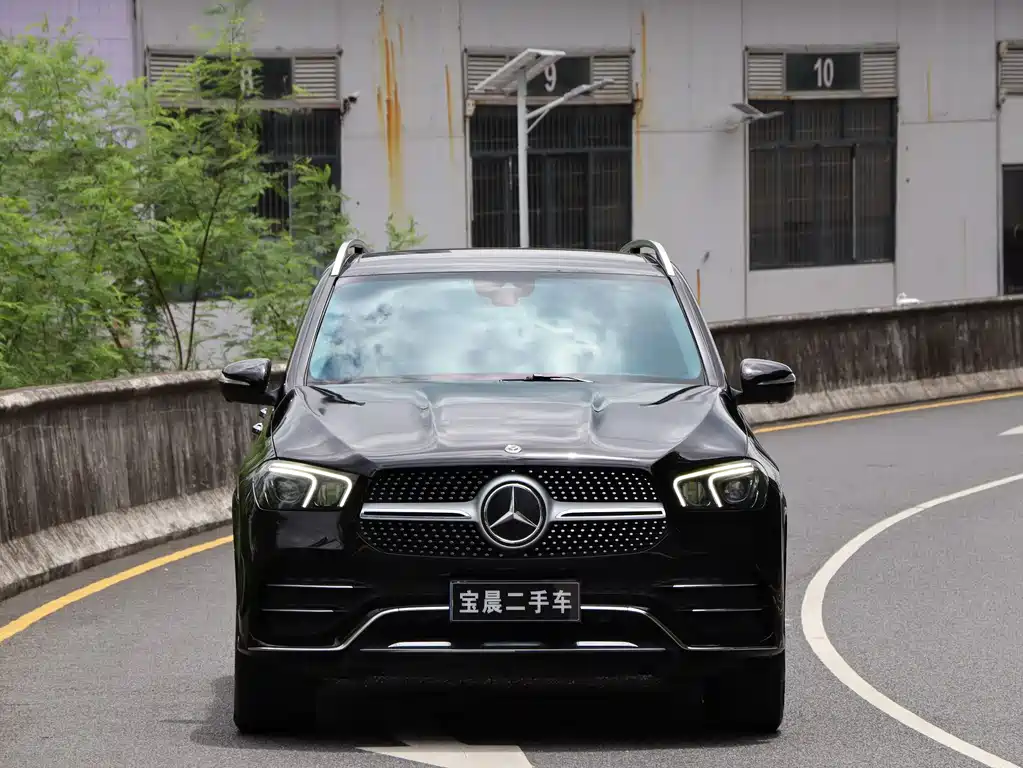 Mercedes-Benz GLE (Import) — миниатюра 2