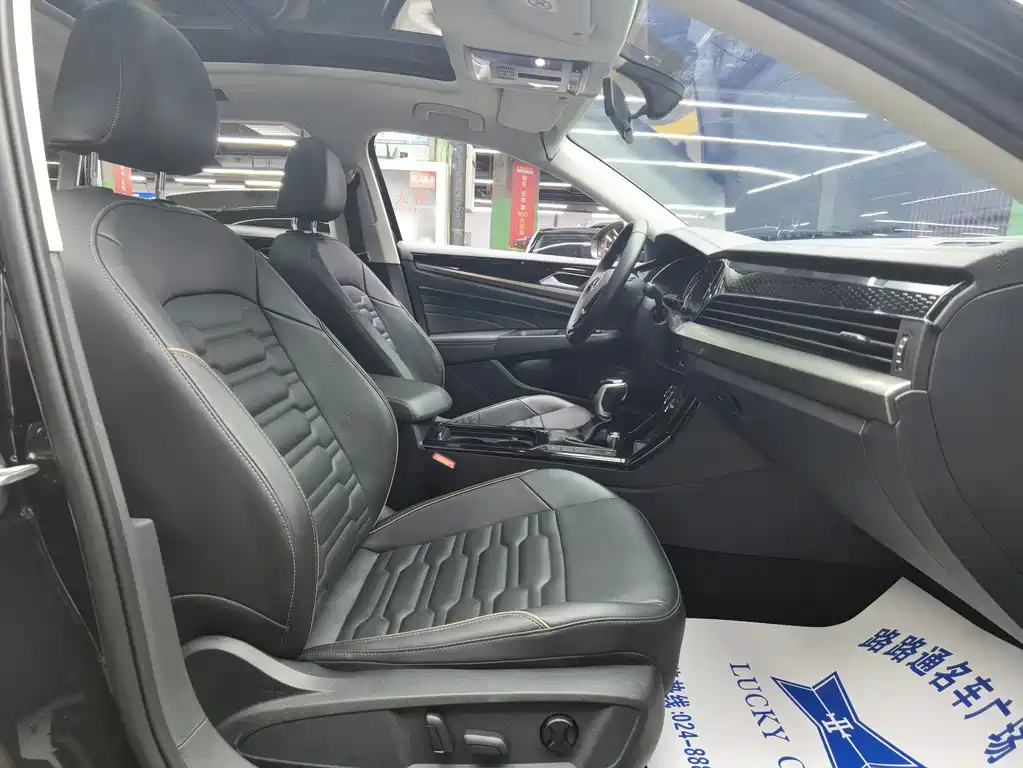 Volkswagen Passat — миниатюра 8