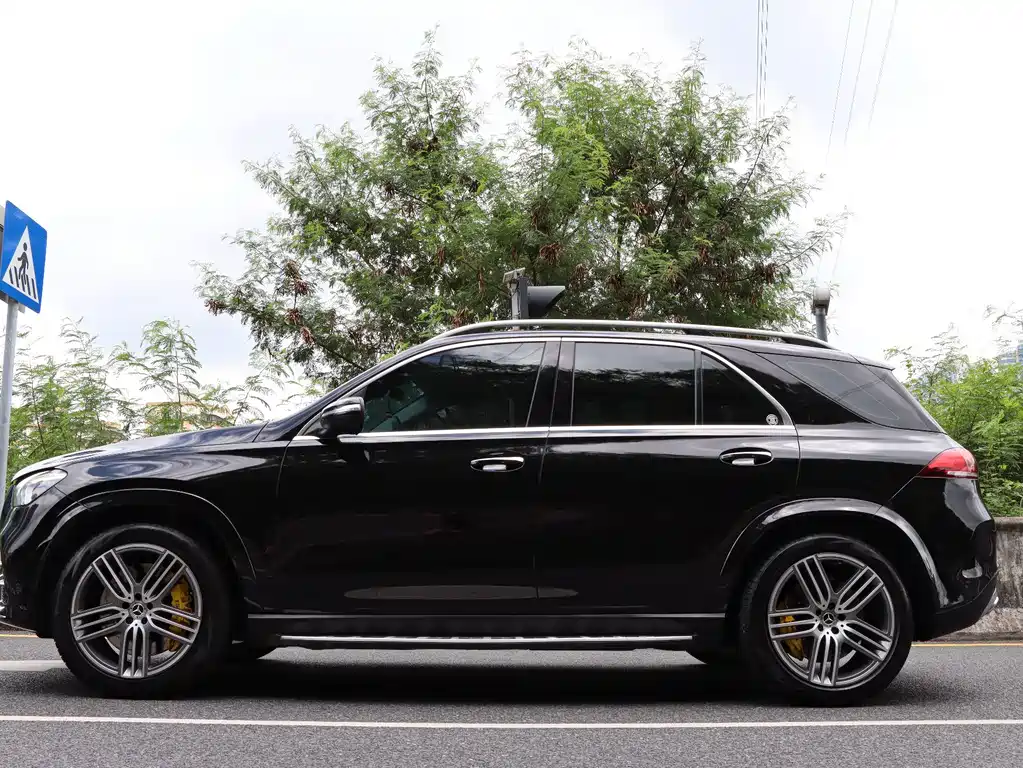Mercedes-Benz GLE (Import) — миниатюра 7