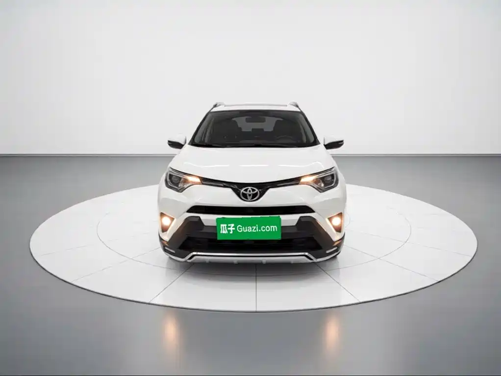 Toyota RAV4 — миниатюра 23