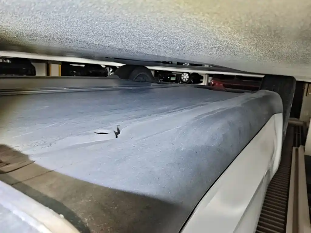 Tesla Model Y — миниатюра 21
