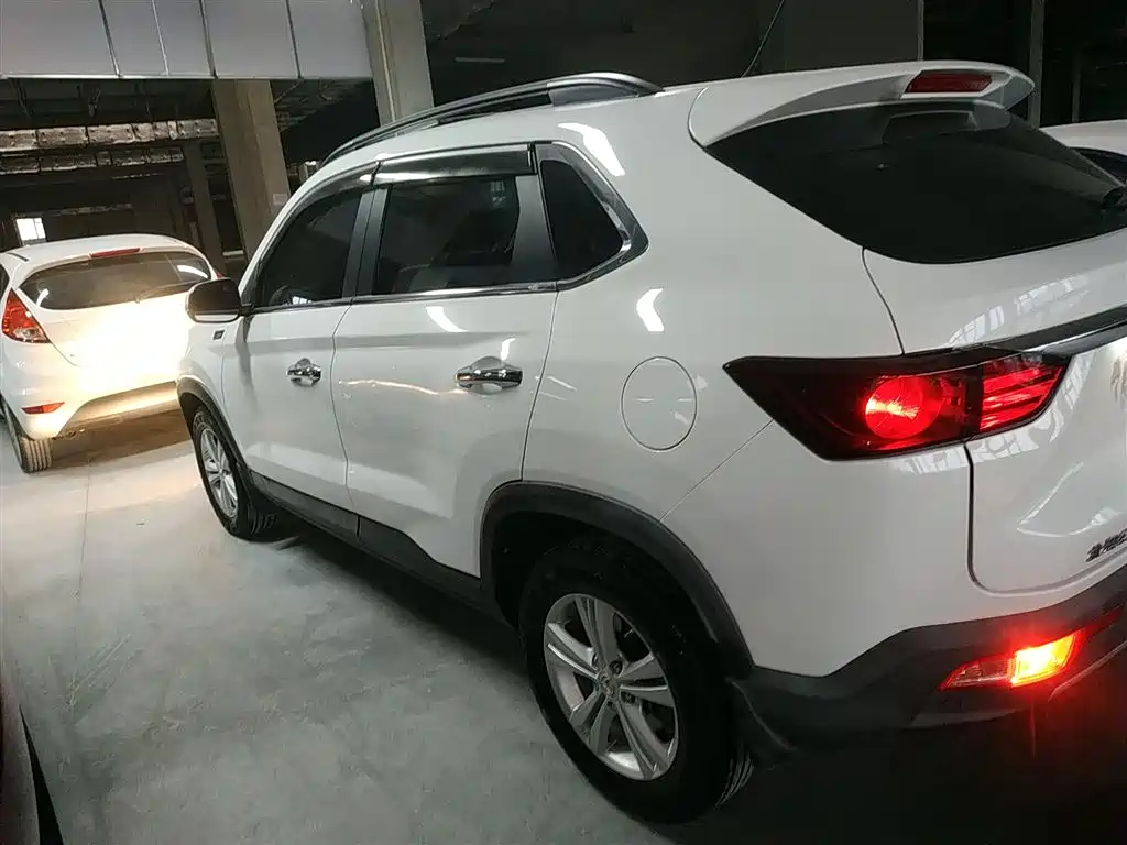 BAIC HUANSU BAIC MAGIC SPEED S5