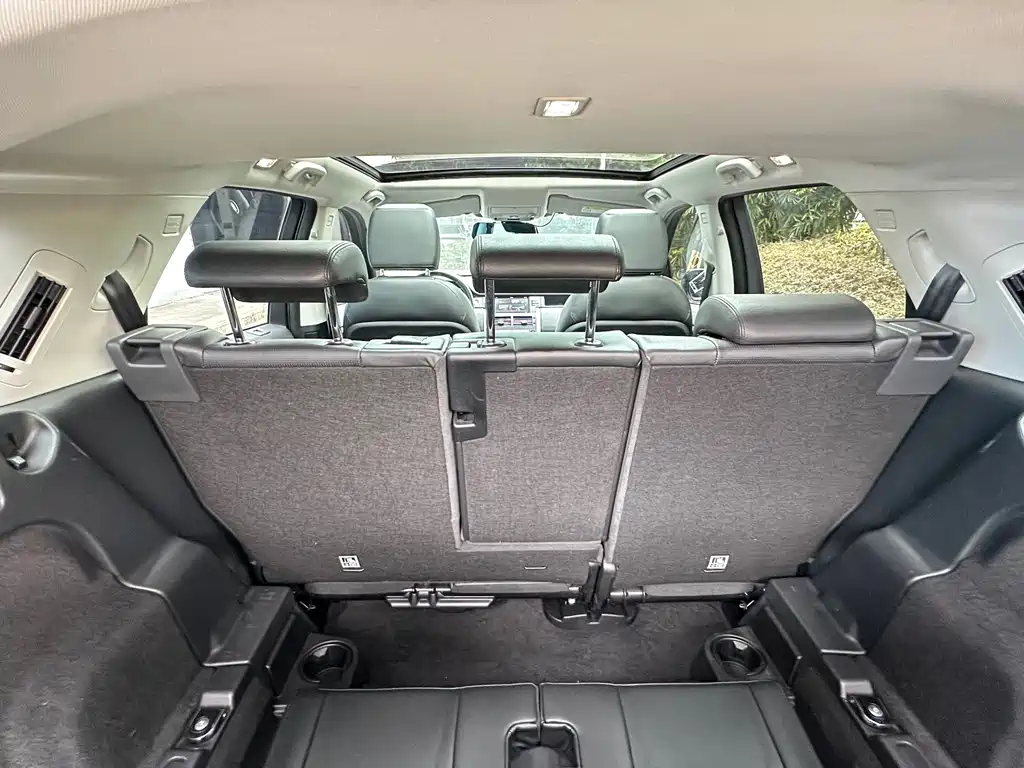 Land Rover Discovery Sport — миниатюра 14