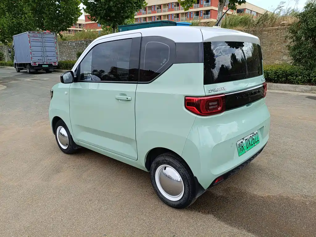 Wuling MINIEV — миниатюра 7