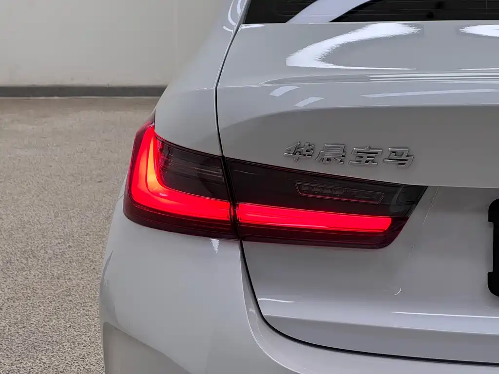 BMW i3 — миниатюра 11