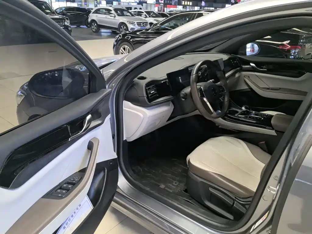 BYD Qin PLUS — миниатюра 16