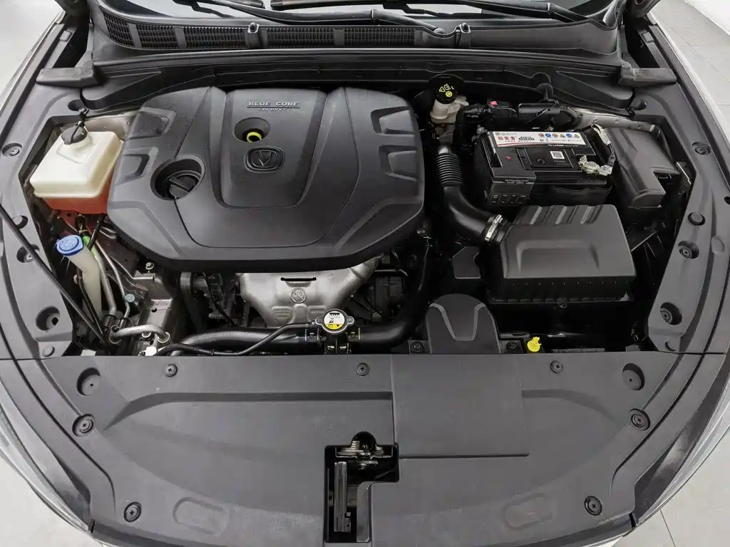 Changan Eado — миниатюра 6
