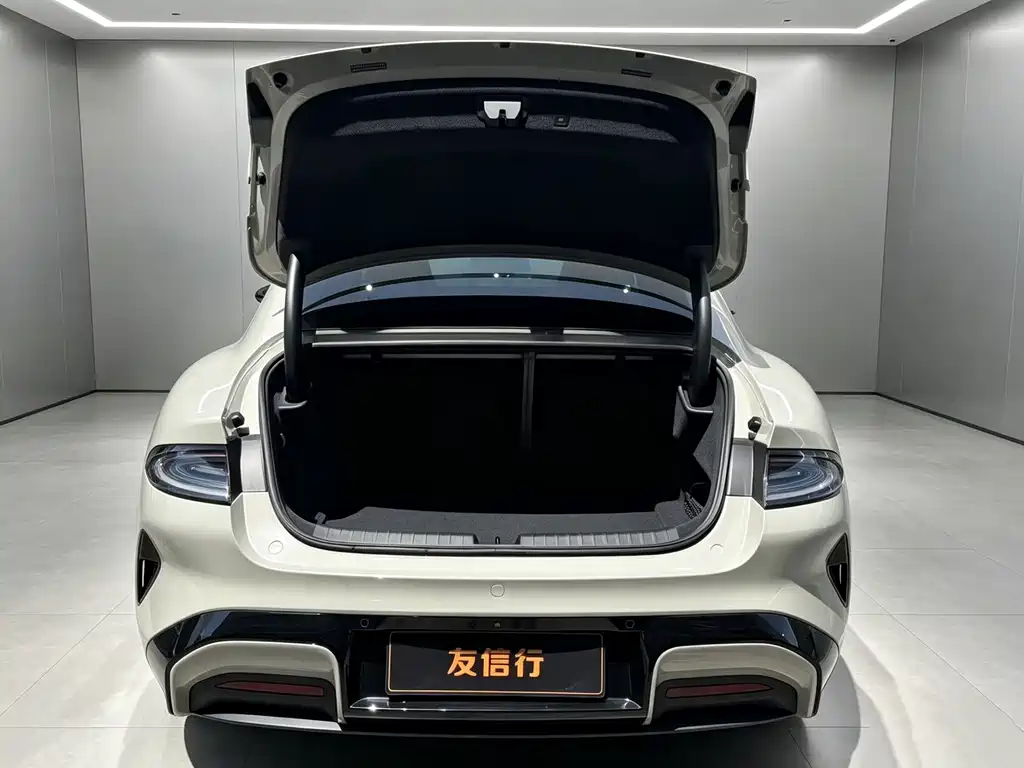 Xiaomi SU7 — миниатюра 27