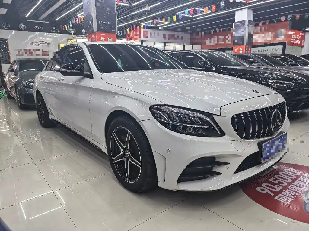Mercedes-Benz C-Class — миниатюра 3
